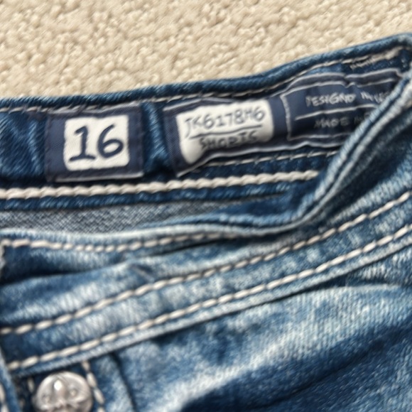 Girls Miss me Sequin Shorts (16) - Picture 3 of 5